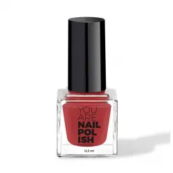 The Nail Polish Essential Tanne