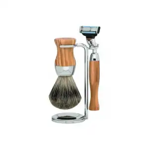 ERBE Set de regalo Maquinilla de afeitar de 3 cuchillas para Gillette 1 ud. + brocha de afeitar pelo de tejón 1 ud. + soporte de maquinilla 1 ud. 1.0 pieces