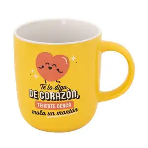 Taza Tenerte Cerca Mola Un MontÃ³n